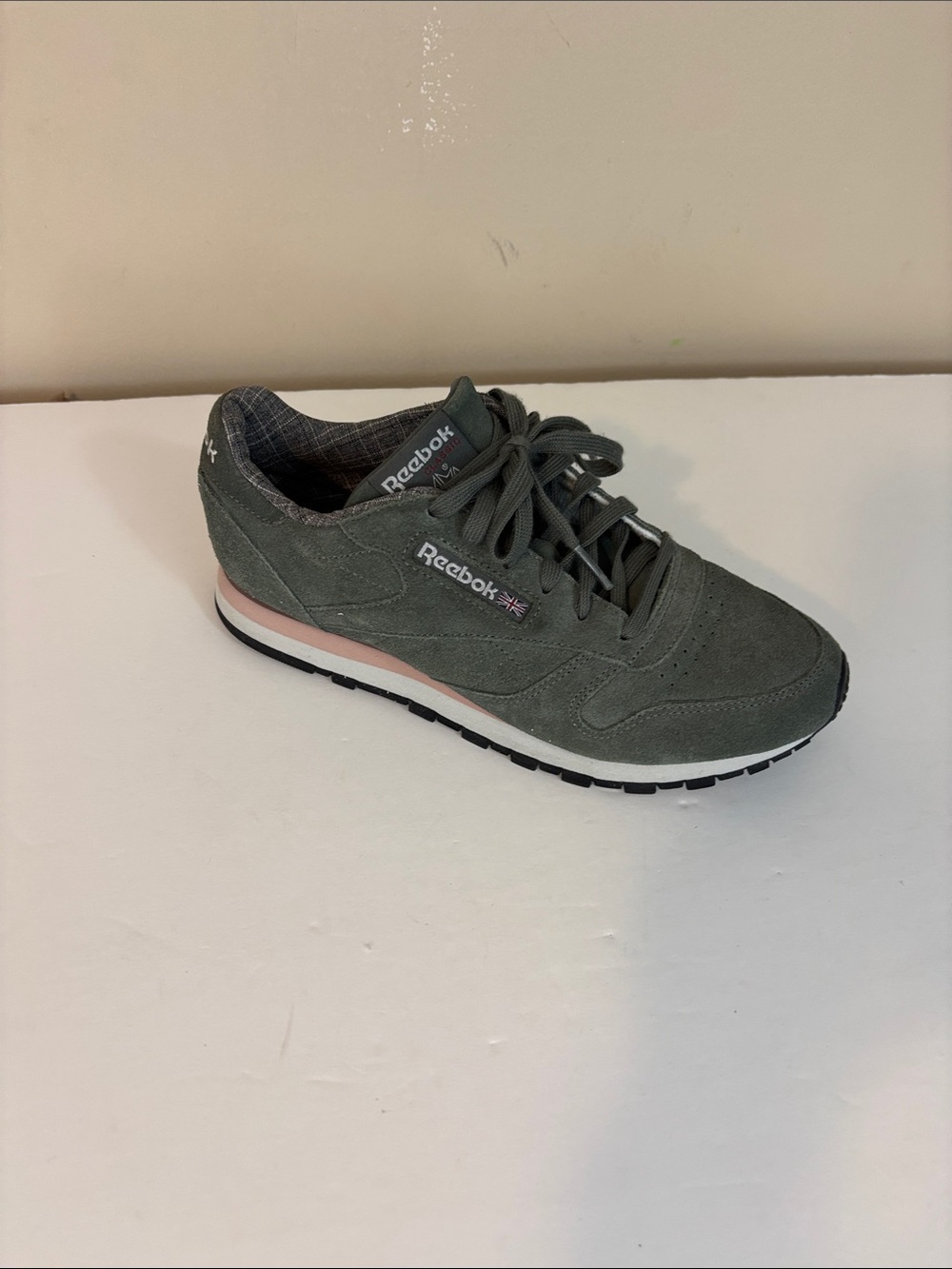 Reebok Classics as Classic Leather W&W Ironstone/ Pink/ Grey Shoes 8.5
